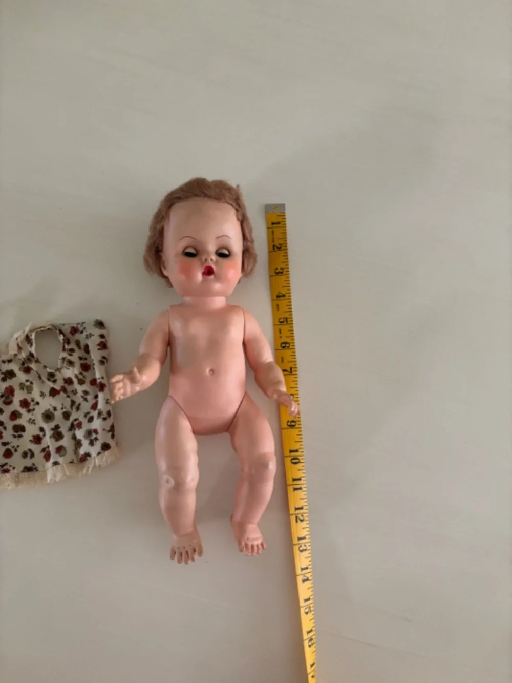 Vintage doll - Possible Betsy Wetsy - 1960's - 13 inch doll